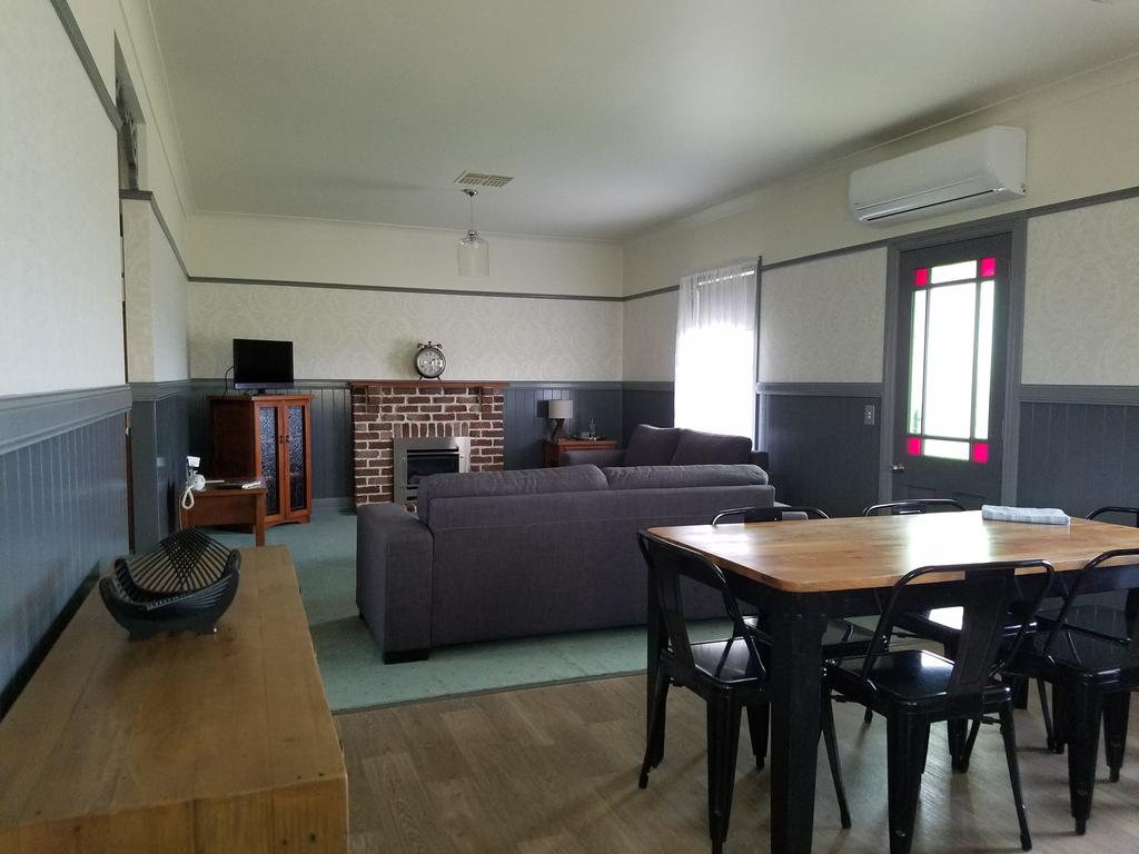 Rowan NSW Accommodation Search