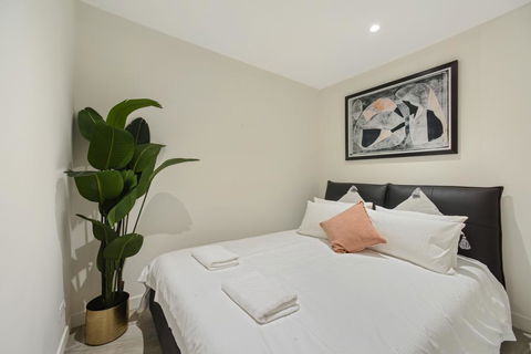 Walking To Darling Harbour, ICC,QVB, Shopping Mall - Accommodation Search 1