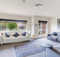 Walling-Clifton Gardens - backing onto golf course - Accommodation Search