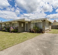 Wander on Bulmer - Accommodation Search