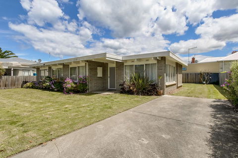 Wander On Bulmer - Accommodation Search 0