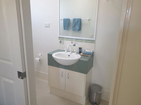 Warrego Motel - Accommodation Search 3