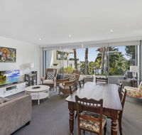 Waterfront resort living with space for the family - Accommodation Search