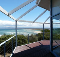 Waterline Holiday Home - Accommodation Search