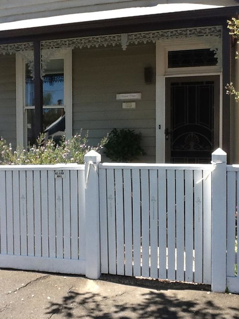 Redruth Cottage - Accommodation Search 22