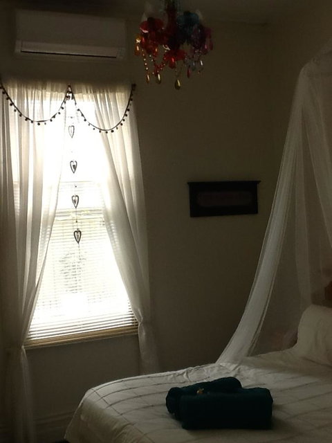 Redruth Cottage - Accommodation Search 13
