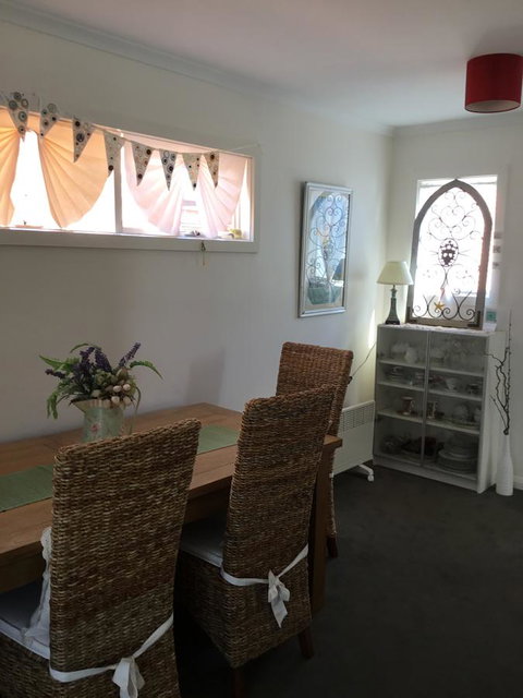 Redruth Cottage - Accommodation Search 5
