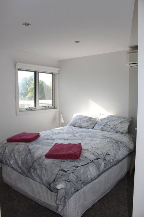 Central To Cowes - Accommodation Search 6