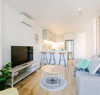 Plush 2BR CBD Apartment Near Southern Cross - Accommodation Search