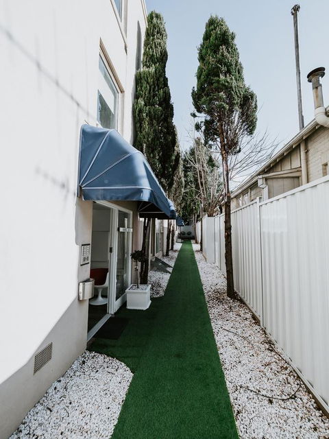 SoYa Apartment Hotel - Accommodation Search 4