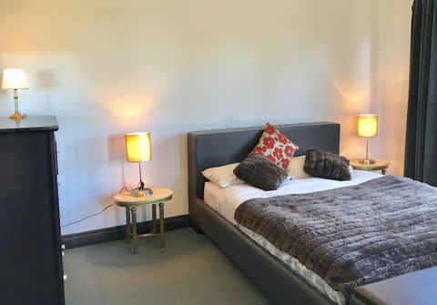 Hillâ€™s Creek Holiday Home - Accommodation Search 10