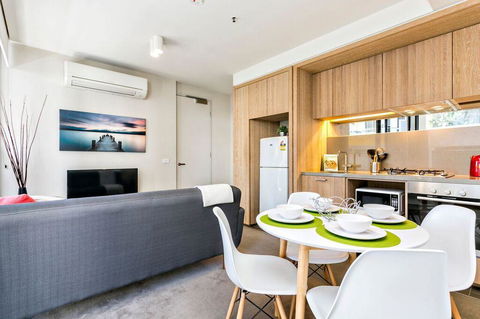 Complete Host 50 Claremont St Apartments - Accommodation Search 25