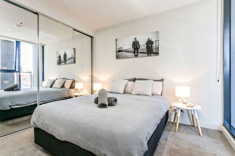 Complete Host 50 Claremont St Apartments - Accommodation Search 18