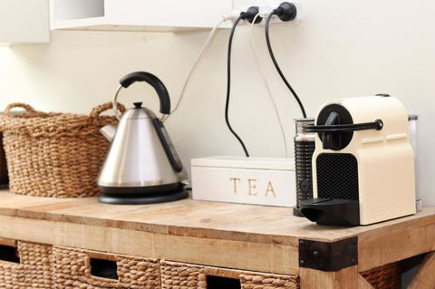 Colour Pop Fitzroy - 3 Bedroom Pet Friendly - Accommodation Search 25