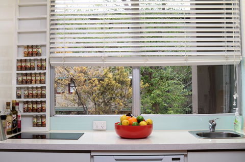 Colour Pop Fitzroy - 3 Bedroom Pet Friendly - Accommodation Search 24