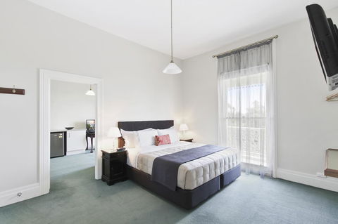 The Riversleigh - Accommodation Search 24