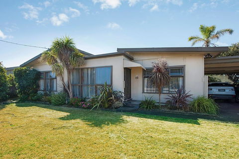 Sunryes Beach House - Accommodation Search 33