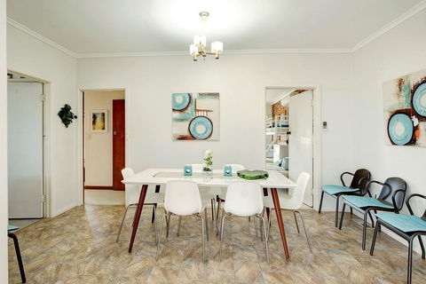 Sunryes Beach House - Accommodation Search 13