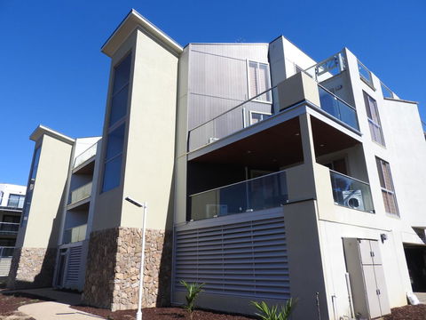 Phillip Island Towers - Accommodation Search 5