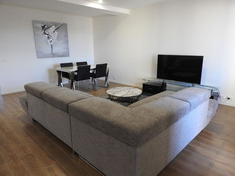 Phillip Island Towers - Accommodation Search 20