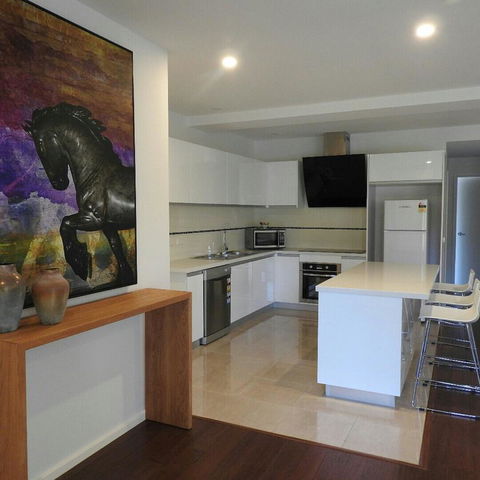 Phillip Island Towers - Accommodation Search 26