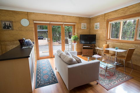 Bundjil Studio - Accommodation Search 6