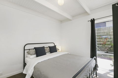 Mysa Anglesea Sleeps 7 WiFi SmartTV Cafes Shops - Accommodation Search 8