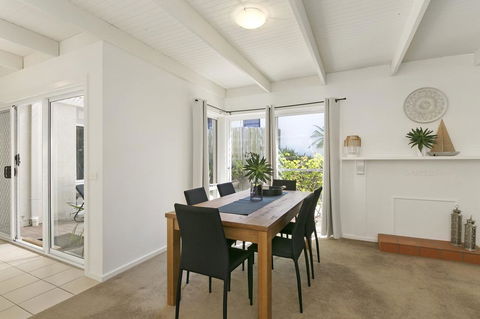 Mysa Anglesea Sleeps 7 WiFi SmartTV Cafes Shops - Accommodation Search 9
