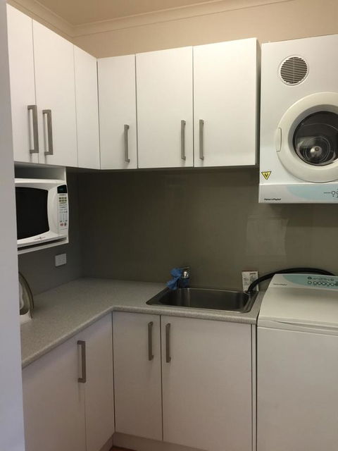 Bricks And Roses - Accommodation Search 19