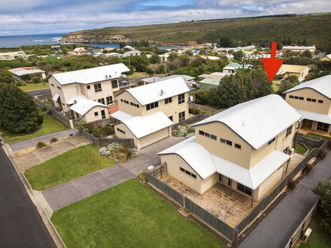 The Pitch - Accommodation Search 38