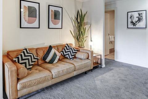 Southbank Tower Apartments - Accommodation Search 4