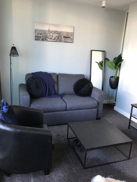 Fantastic Southbank Apartment - Accommodation Search 2