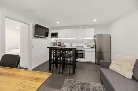 Work Sleep Live Melbourne - Accommodation Search 9