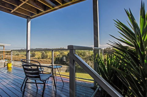 Saltwater Breeze Retreat - Accommodation Search 27