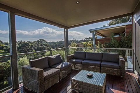 Saltwater Breeze Retreat - Accommodation Search 6