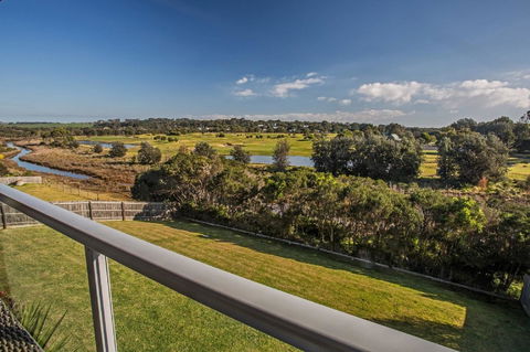 Saltwater Breeze Retreat - Accommodation Search 8