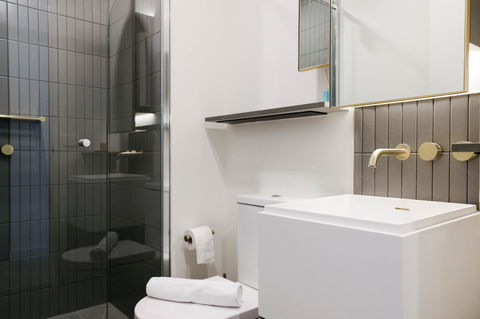 Deluxe Sea Views Apartment - Accommodation Search 15
