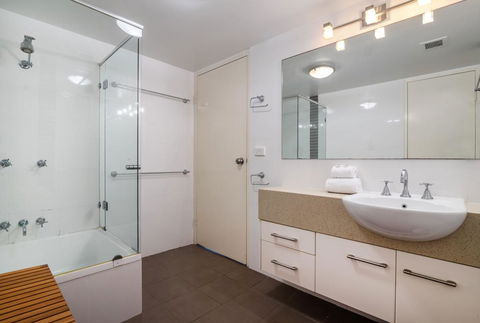 Sunseeker Holiday Apartments - Accommodation Search 37