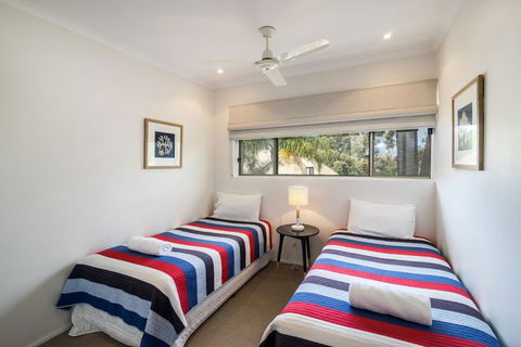 Sunseeker Holiday Apartments - Accommodation Search 3