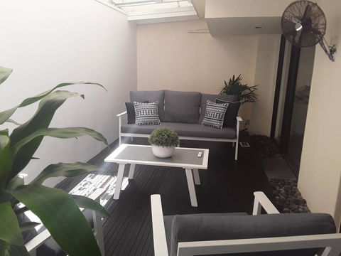 Sunseeker Holiday Apartments - Accommodation Search 12