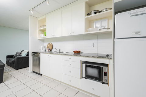 Coloured Sands - Rainbow Beach Resort - 5 Mins To Beach - Accommodation Search 4