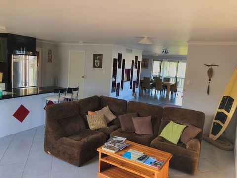 Backpackers At 1770 - Accommodation Search 6