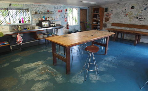 Backpackers At 1770 - Accommodation Search 14