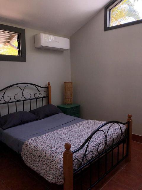Backpackers At 1770 - Accommodation Search 8