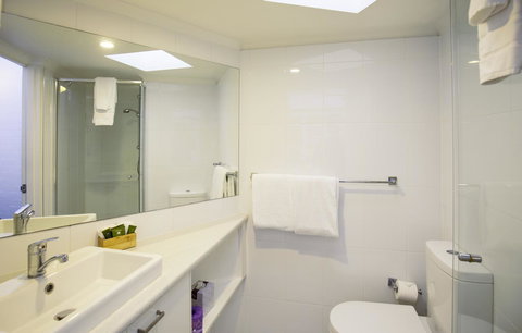 Ocean Breeze Resort - Accommodation Search 9