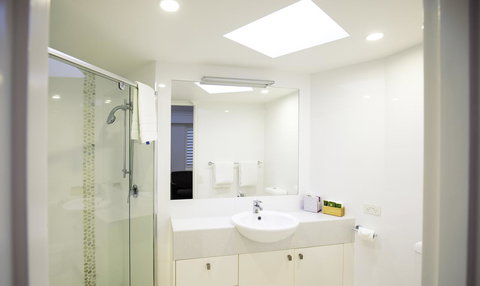 Ocean Breeze Resort - Accommodation Search 25