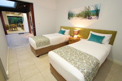 Sandcastles 1770 Motel & Resort - Accommodation Search 12