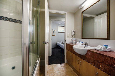 Landmark Resort - Accommodation Search 28