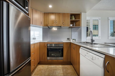 Landmark Resort - Accommodation Search 13
