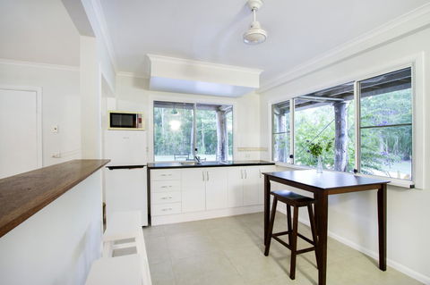 Airlie Beach Eco Cabins - Adults Only - Accommodation Search 37